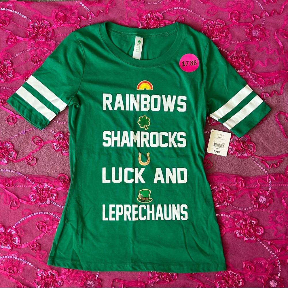 NWT green saint patrick's day tshirt